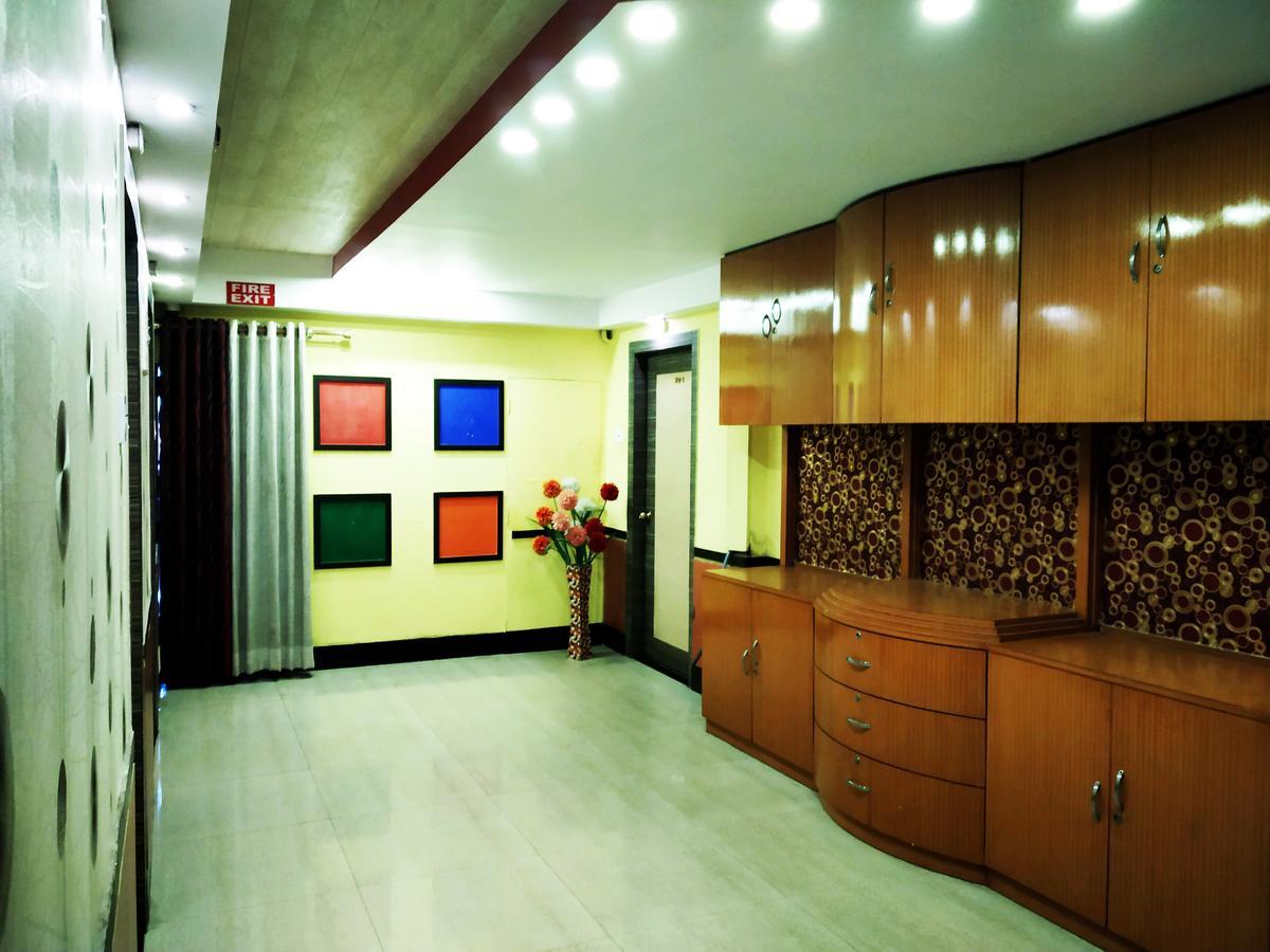 Hotel Executive Tower Calcutta Buitenkant foto